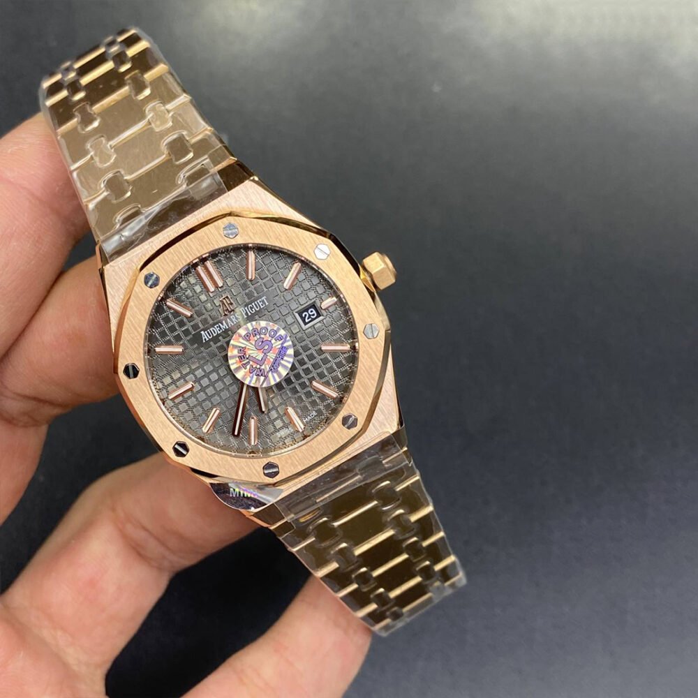 اوديمار بيجيه AP101 (Anniversary Series Wrist)