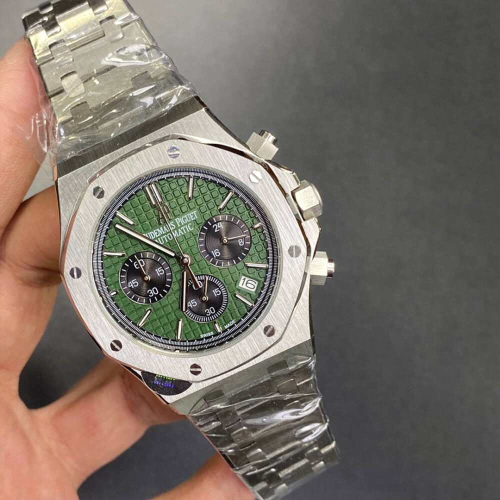 اوديمار بيجيه AP106 (Seikoak Chrono Green)